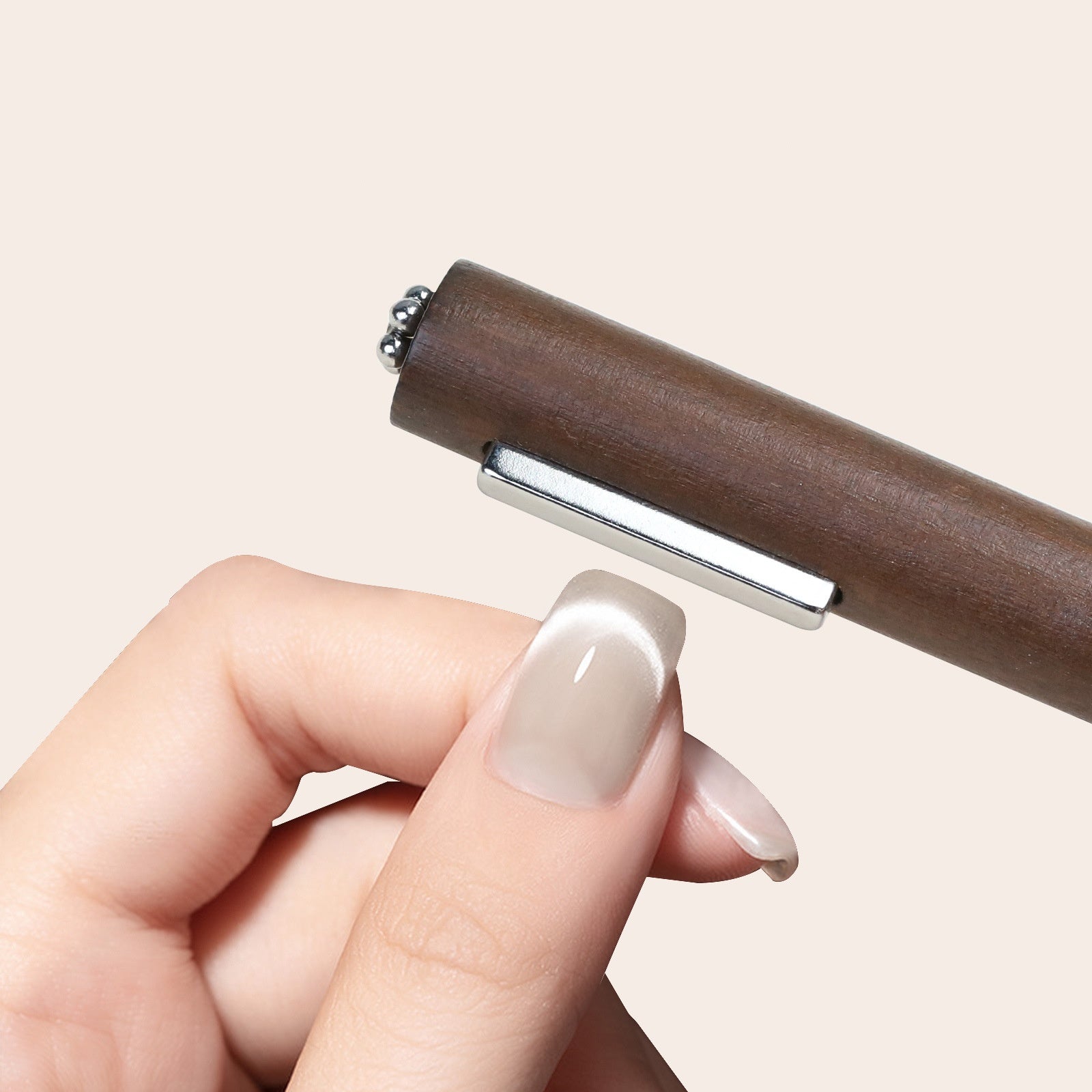 Nail Art Cat Eye Magnet - Image 2