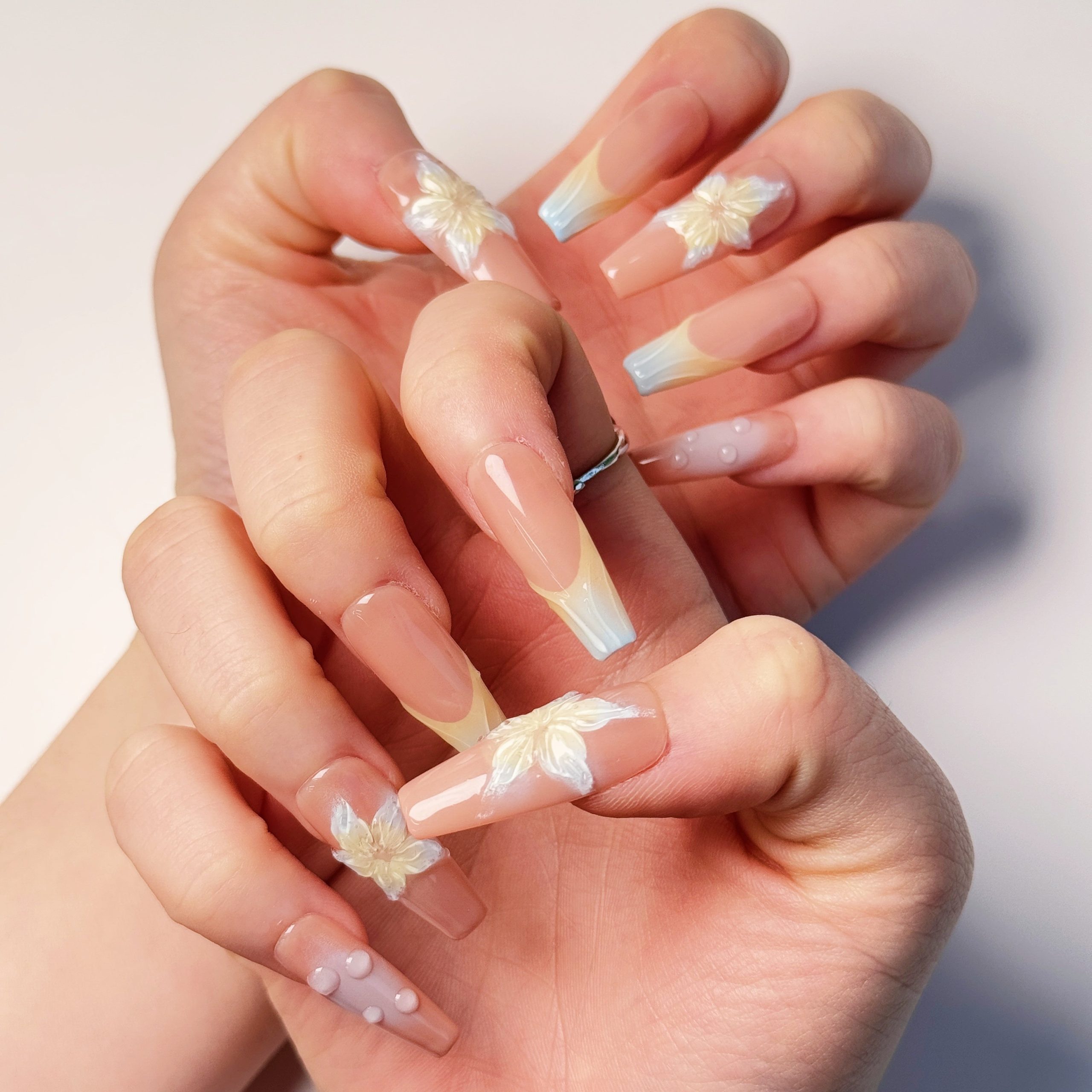 Jasmine Soda Press on Nails - Image 4