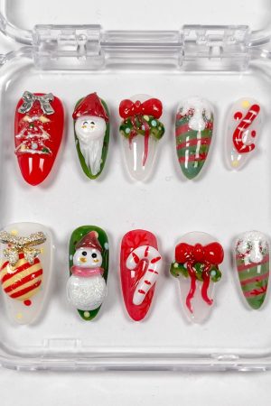 Yuletide Fun Press on Nails