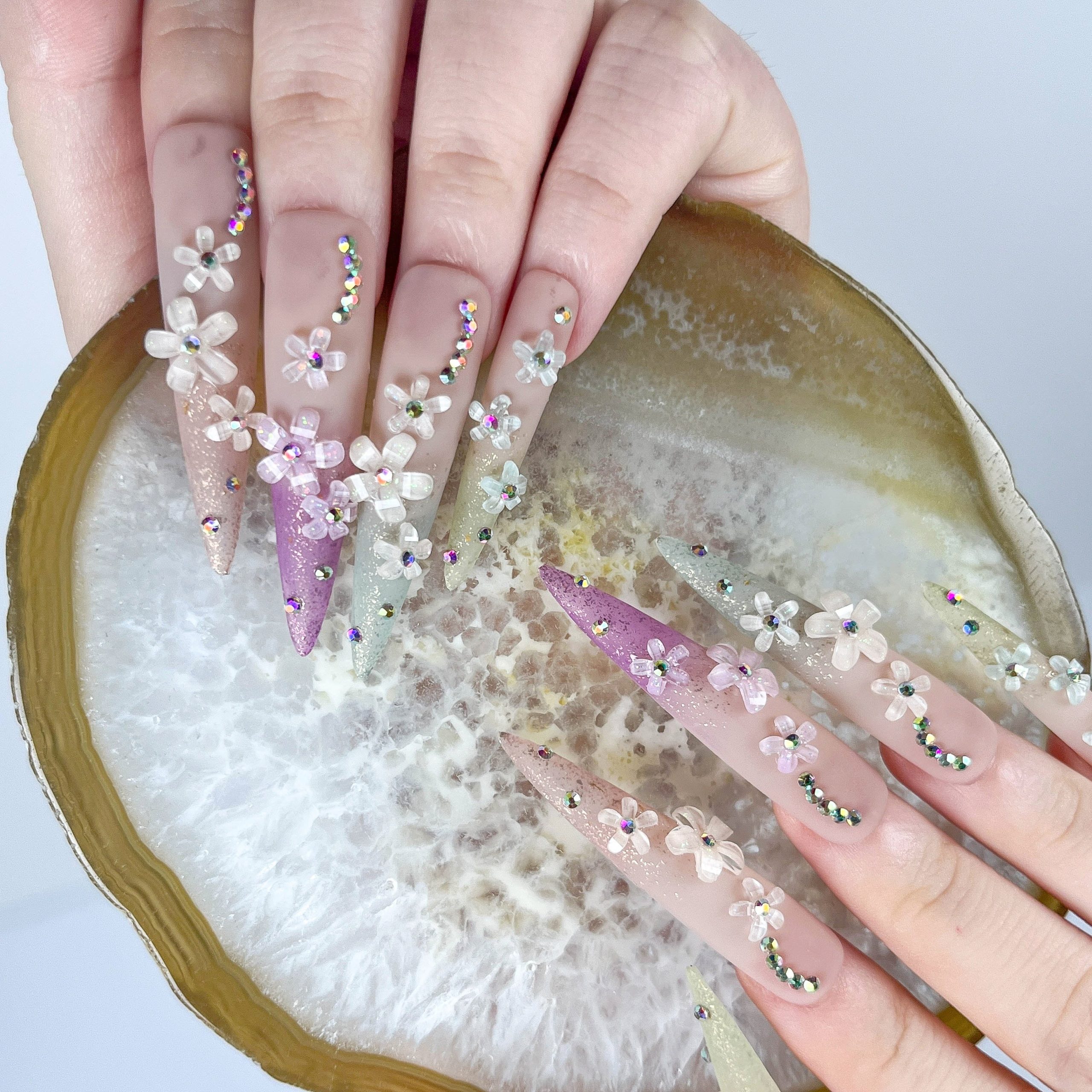 Gradient Spring Flowers Press-On Nails - Image 4