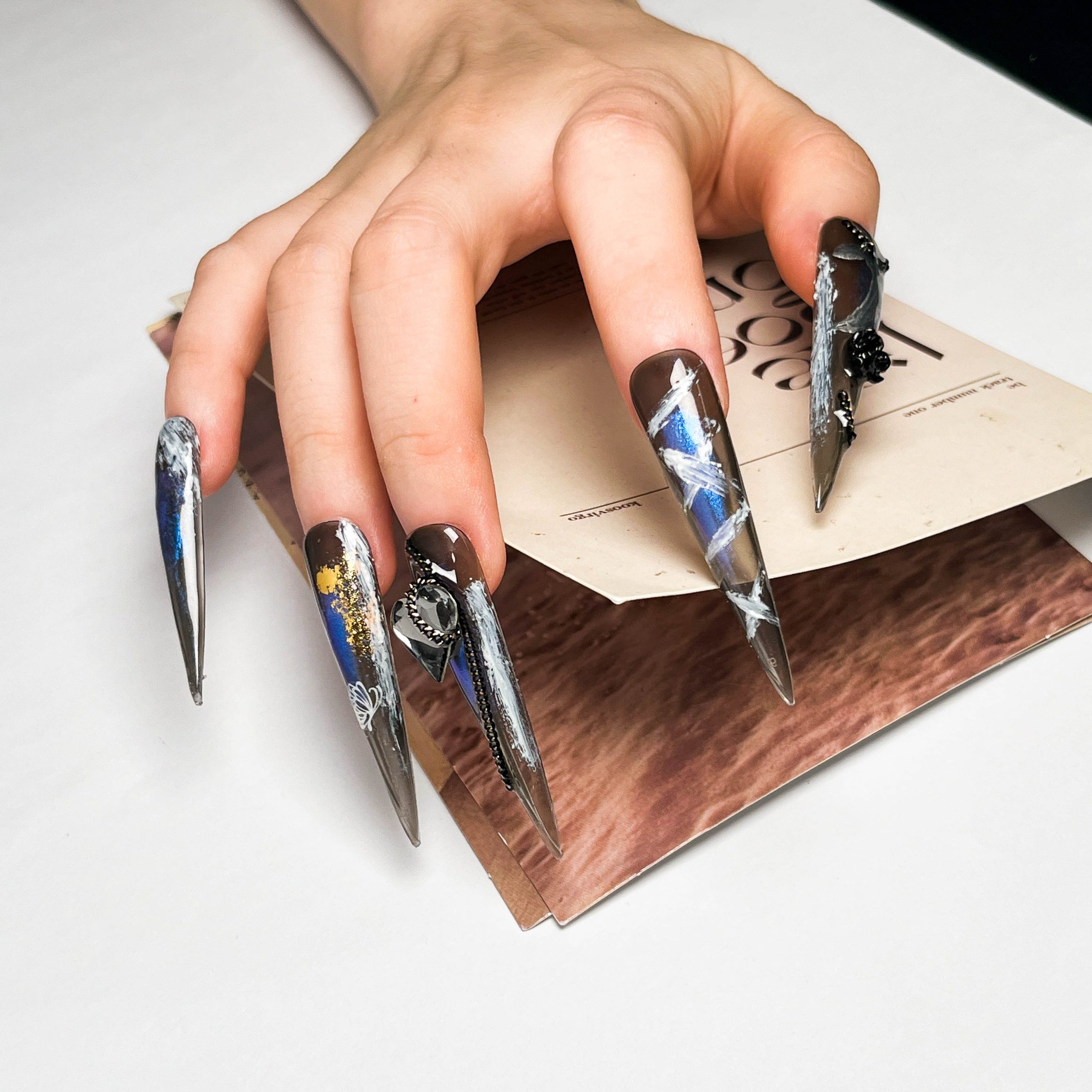 Deep Sea Cage Press on Nails - Image 3