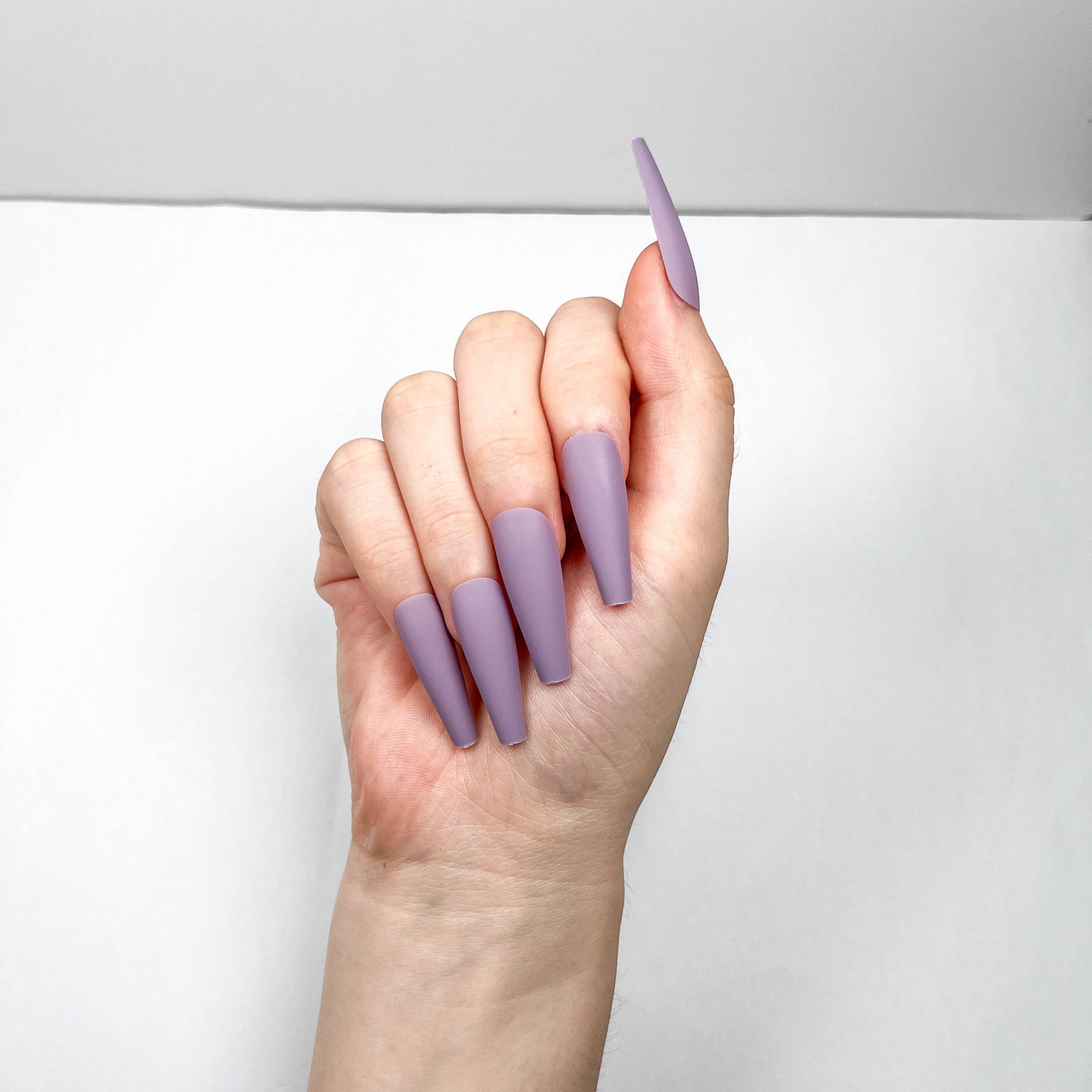 Grayish Purple Press-on Nails - Image 4