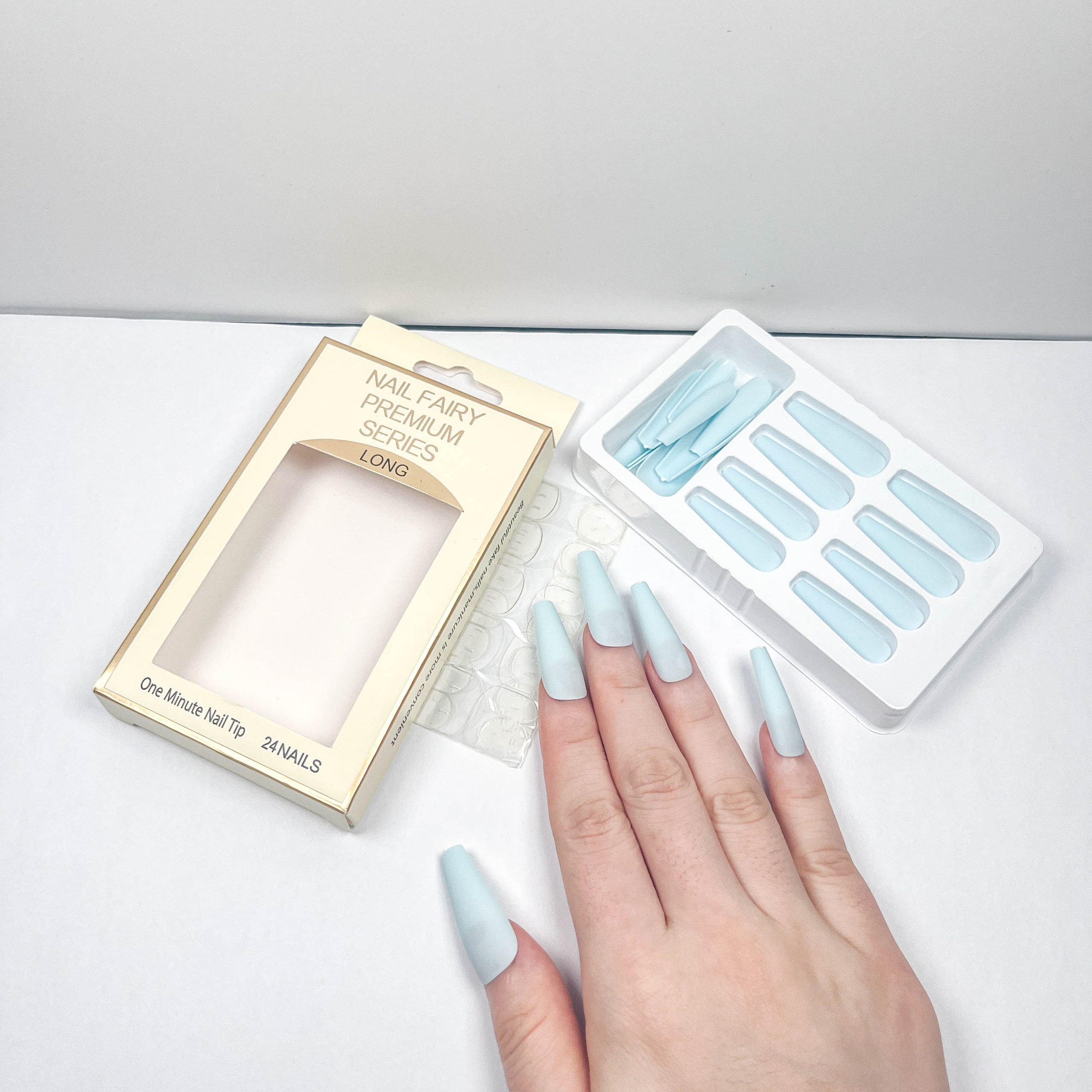 Light Blue Press-on Nails - Image 4