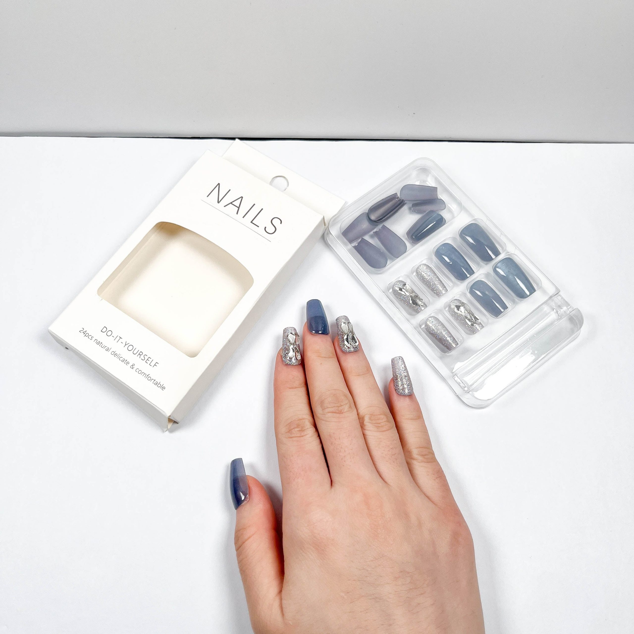 Blue Gemstone Press-on Nails - Image 4