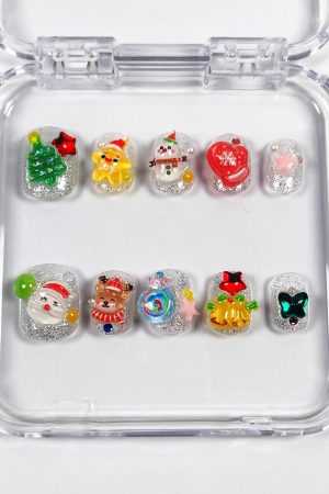 Snowy Christmas Press on Nails
