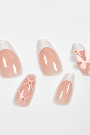 Sweety Bow French Press on Nails