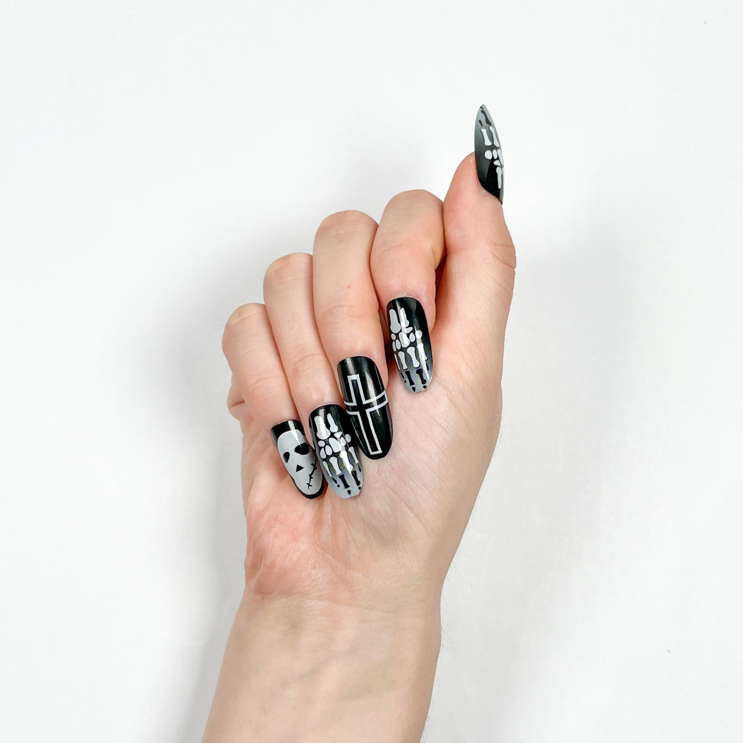 Horror Bones Press-on Nails - Image 4