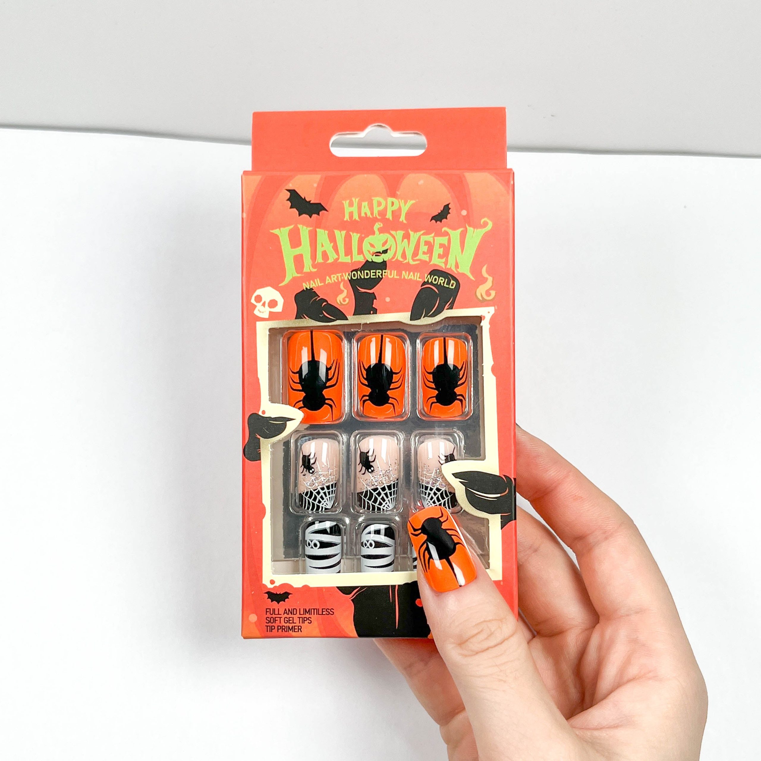 Hanging Spider Press-on Nails - Image 5