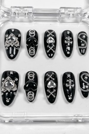 Dark Palace Press on Nails