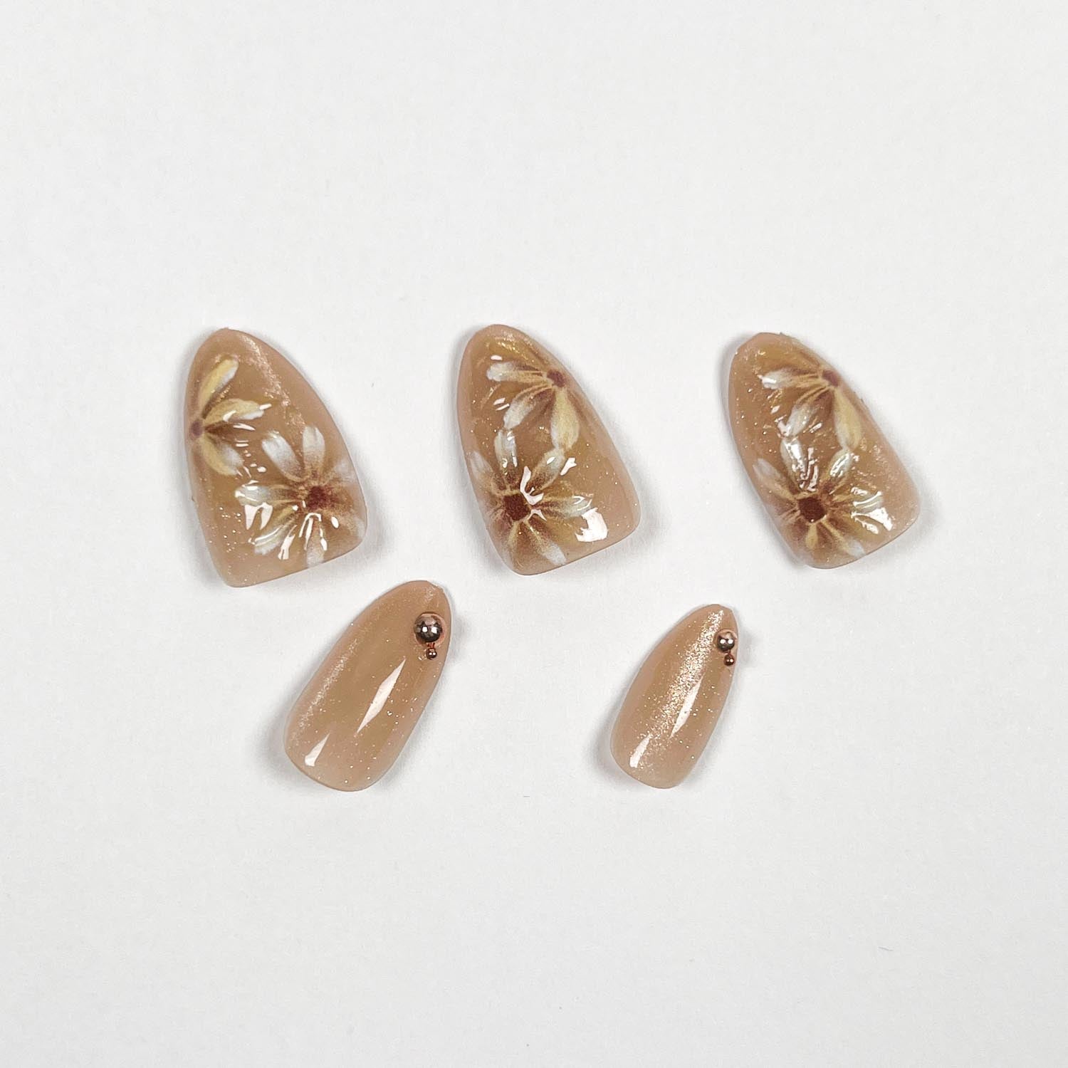 Daisy Press-On Nails